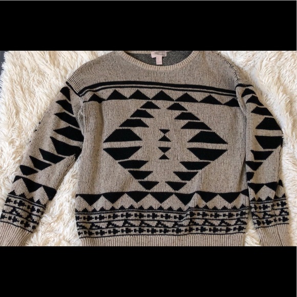 Sweater - Picture 1 of 3